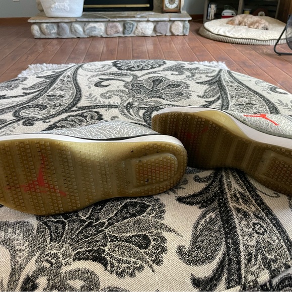 Nike Air Jordan basketball shoes. Size 11.5 gray, silver fluorescent red. - Picture 6 of 8